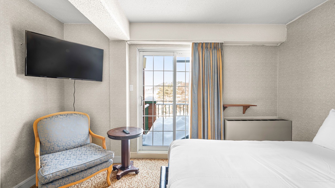 Photo of Bedroom in Saint-Sauveur