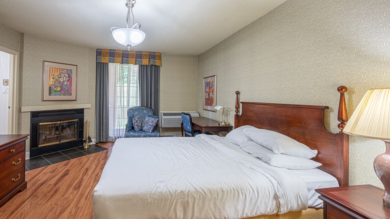 Photo of Bedroom in Saint-Sauveur