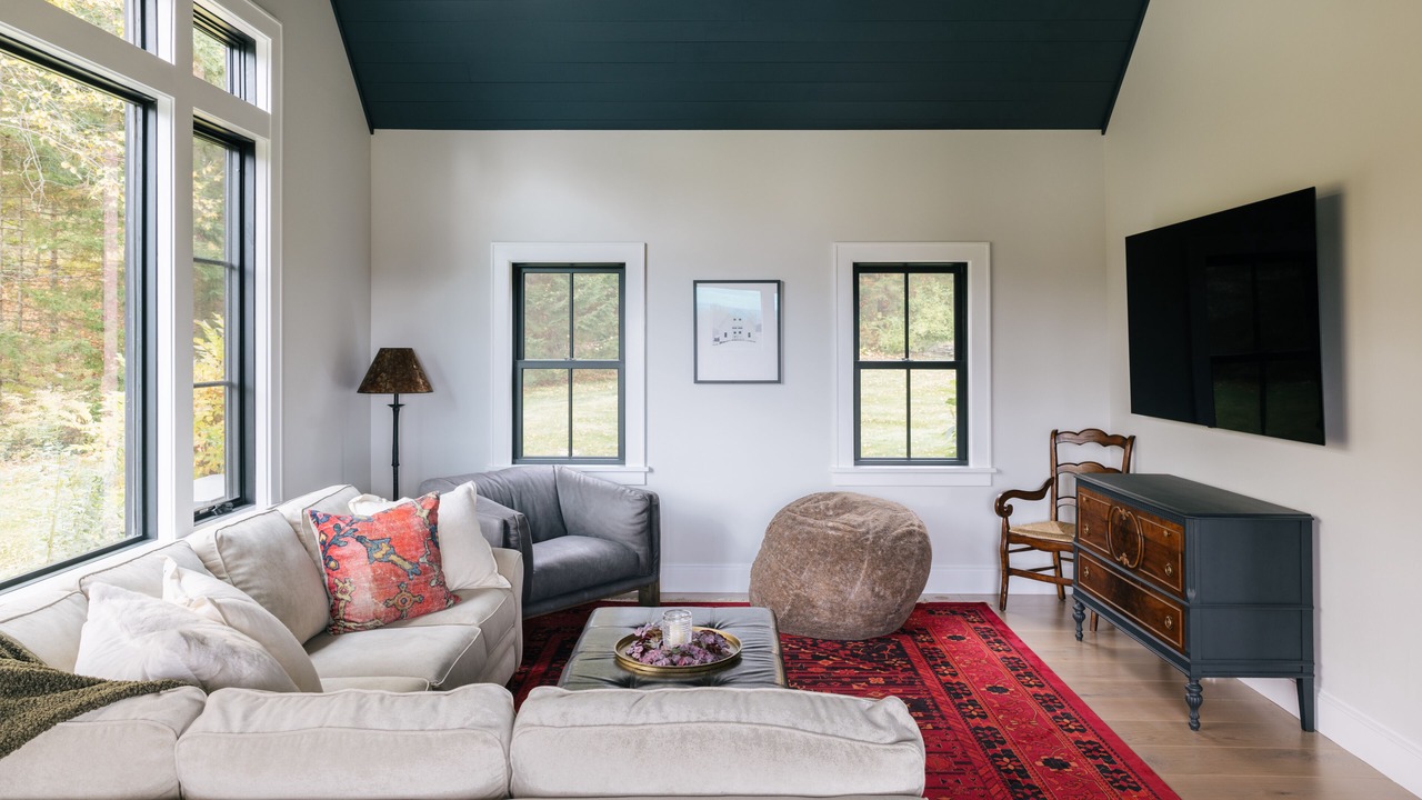 Photo of Livingroom in Bridgewater