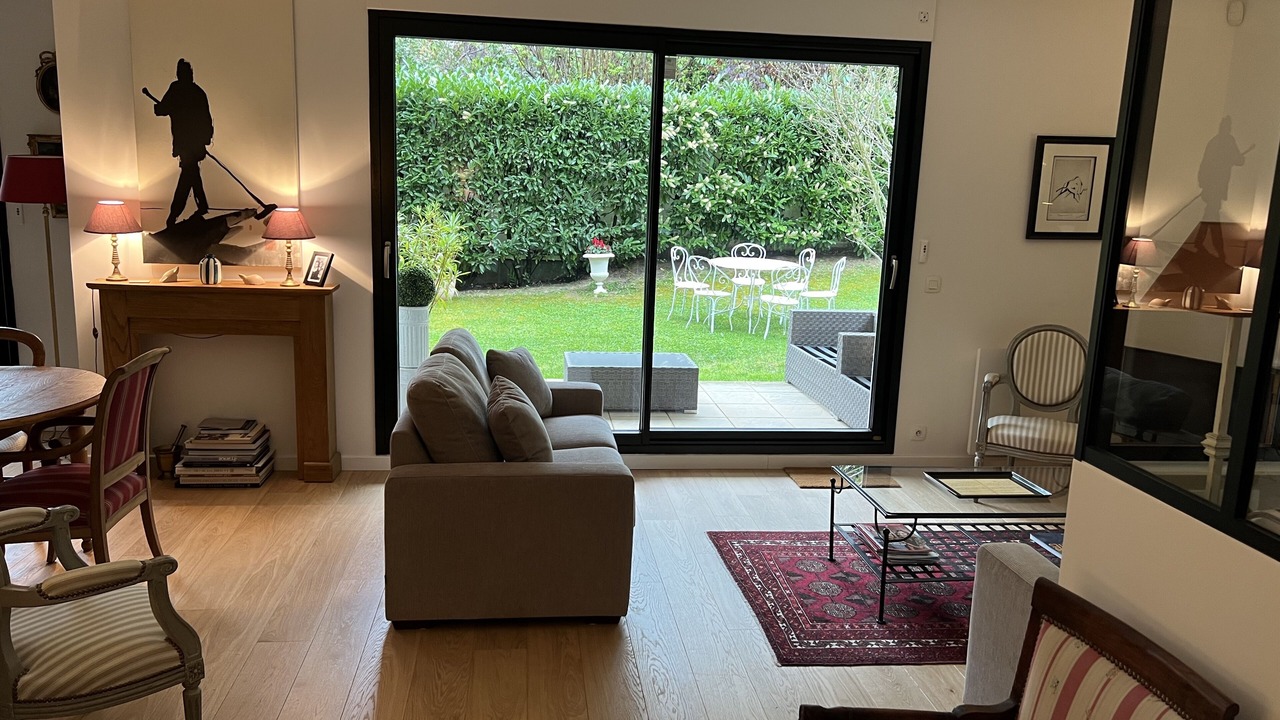 Photo of Livingroom in Saint-Cloud