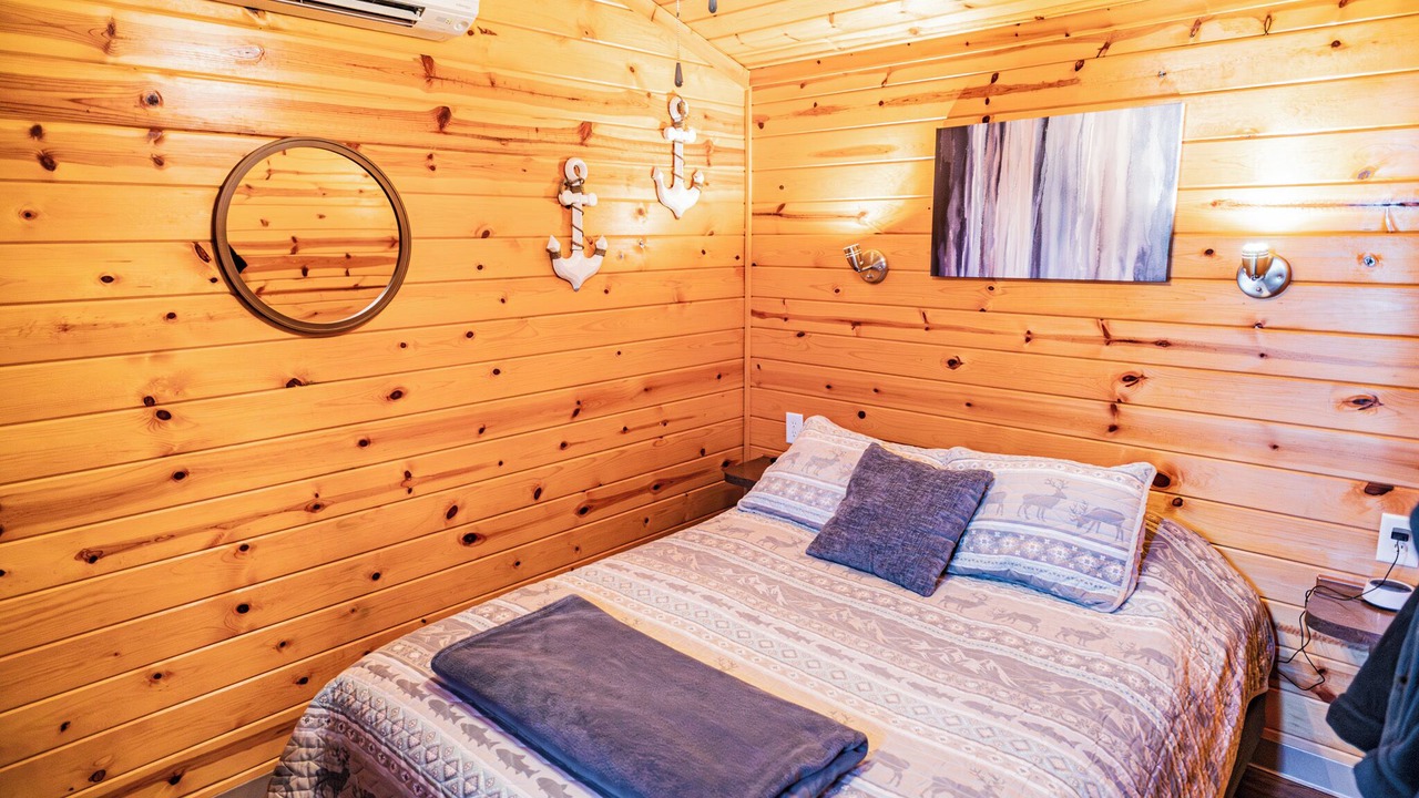 Photo of Bedroom in Dandridge