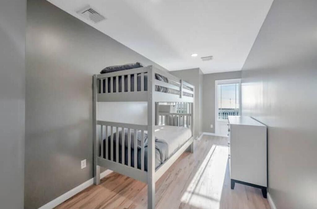 Photo of Bedroom in Long Beach