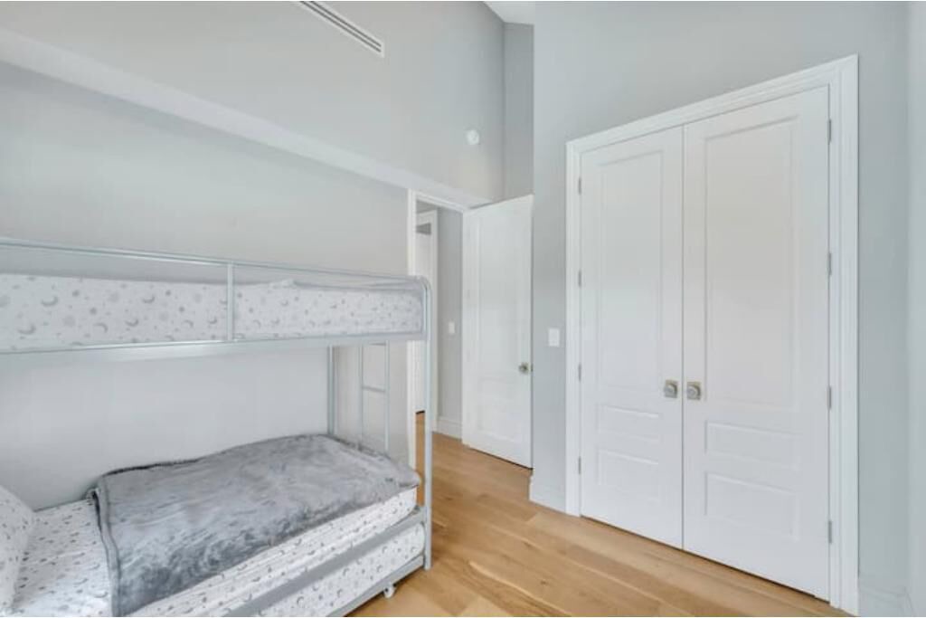 Photo of Bedroom in Long Beach