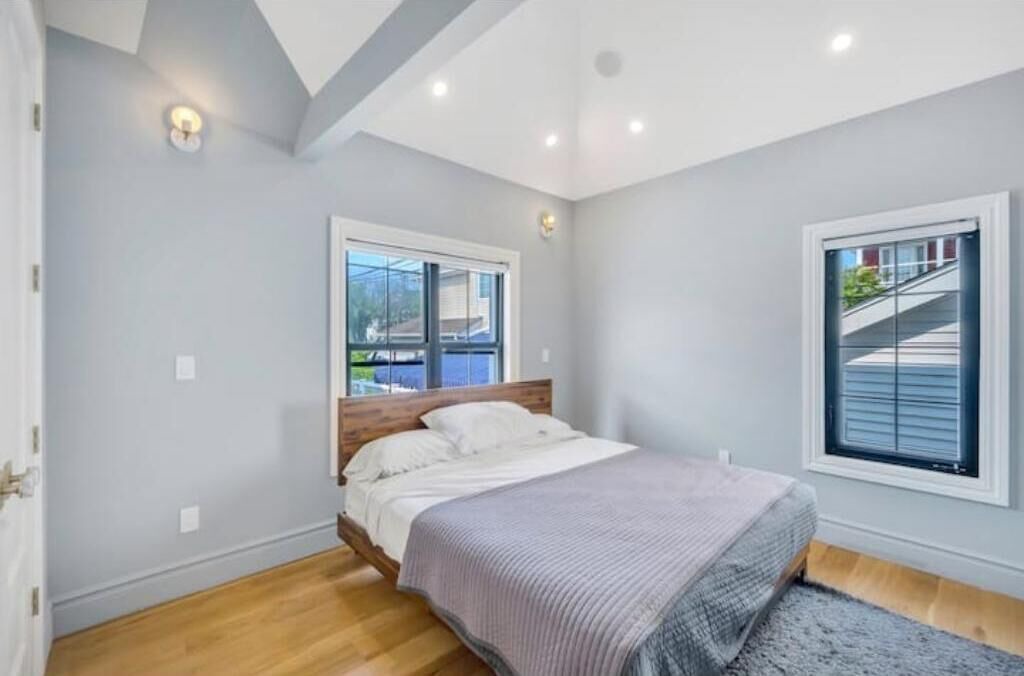 Photo of Bedroom in Long Beach