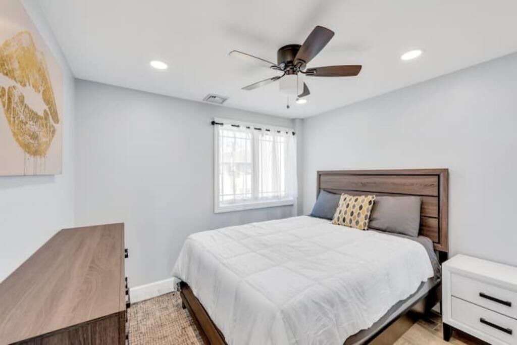 Photo of Bedroom in Long Beach