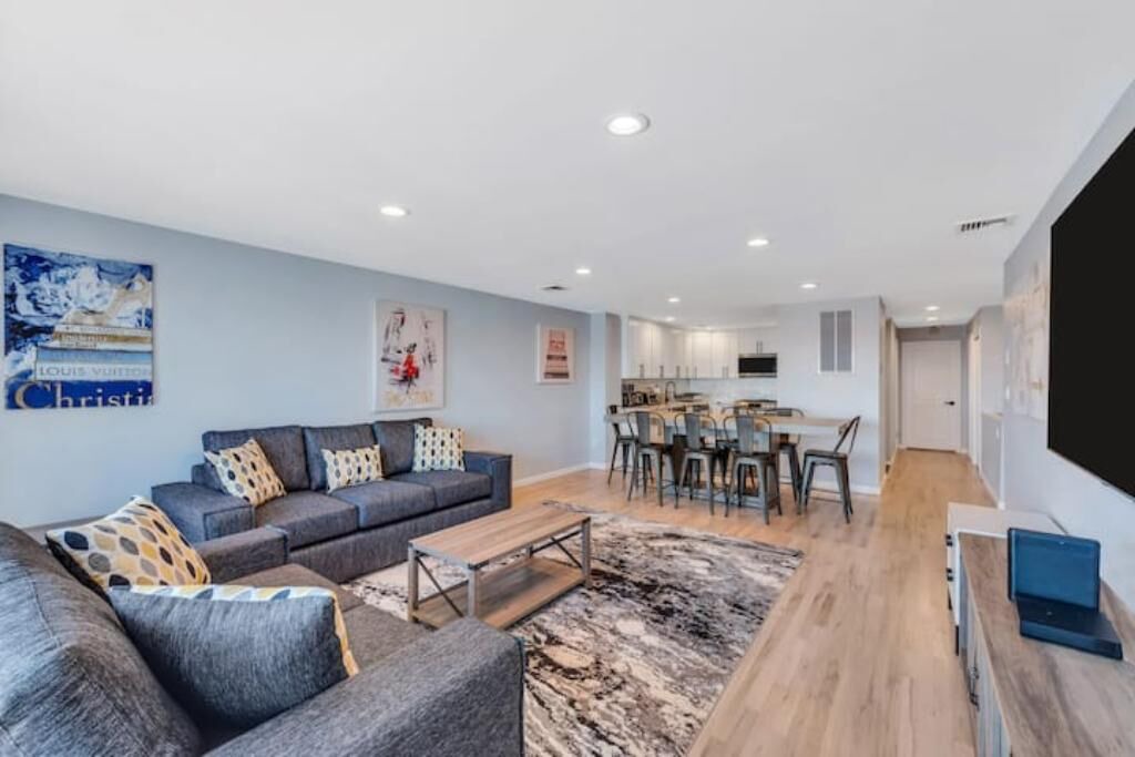 Photo of Livingroom in Long Beach