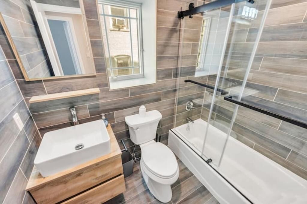 Photo of Bathroom in Long Beach