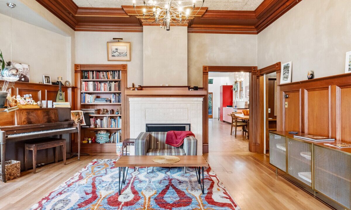 Photo of Livingroom in Belmont