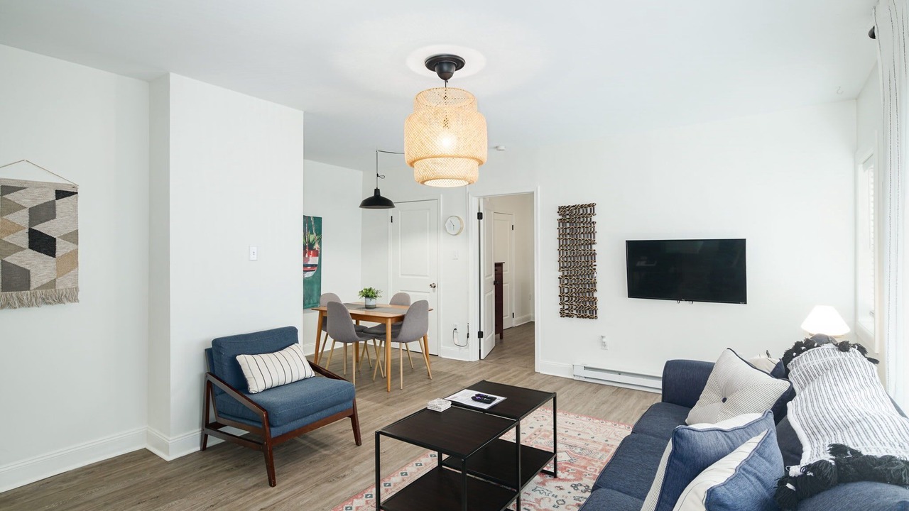 Photo of Livingroom in Roxborough-Manayunk