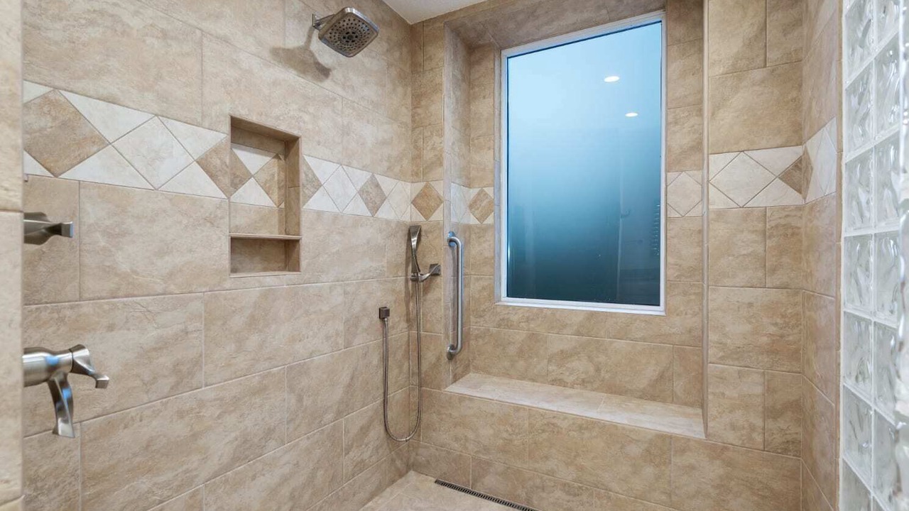 Photo of Bathroom in Horseshoe Bay West