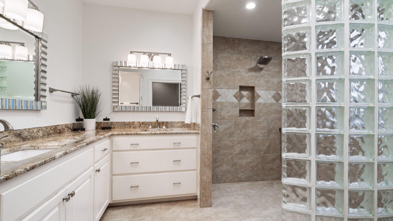 Photo of Bathroom in Horseshoe Bay West