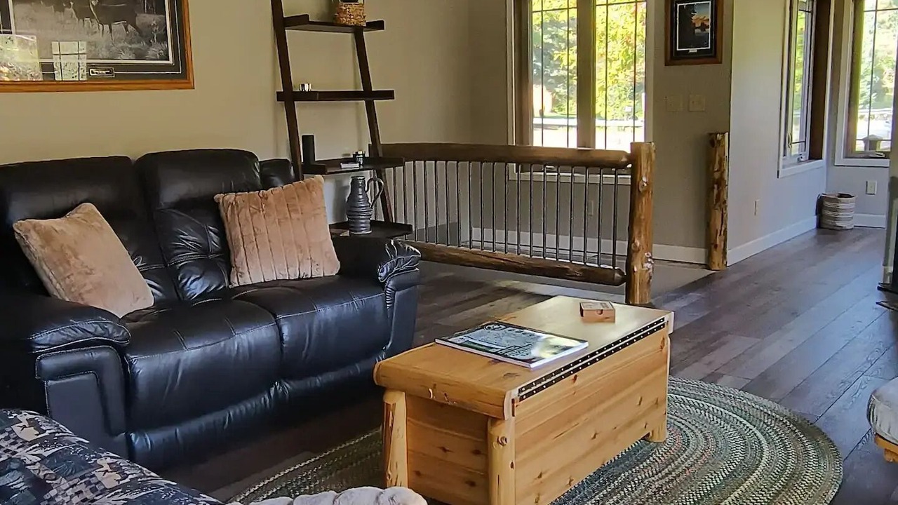 Photo of Livingroom in White Lake