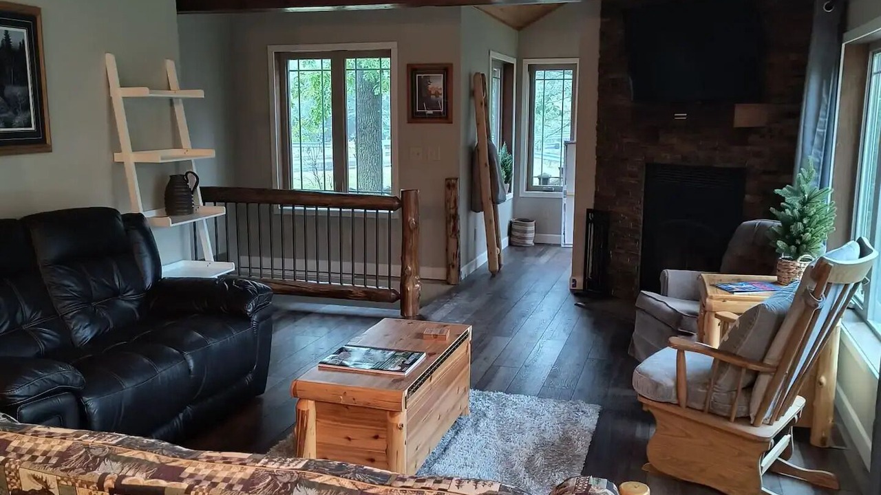 Photo of Livingroom in White Lake