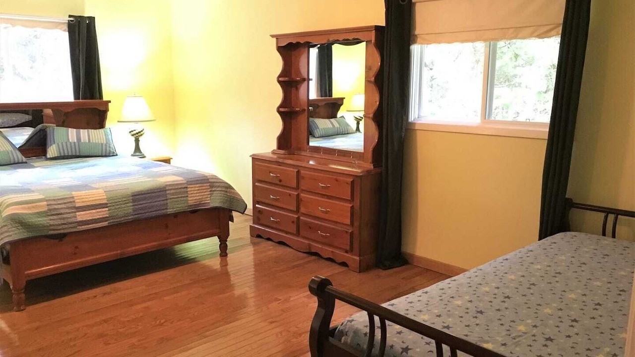 Photo of Bedroom in Sauble Beach