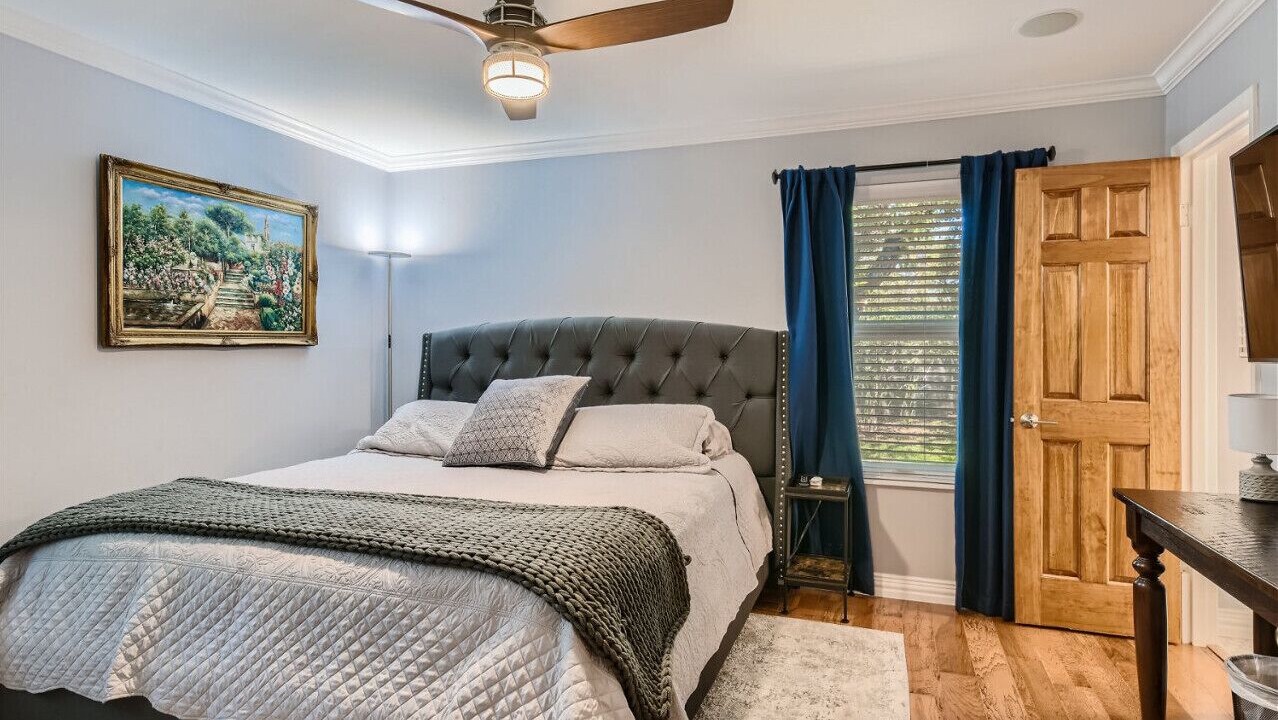 Photo of Bedroom in McNeil