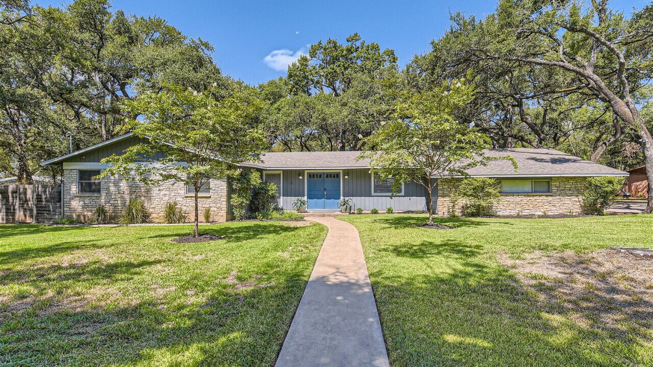 Photo of Outdoor in McNeil