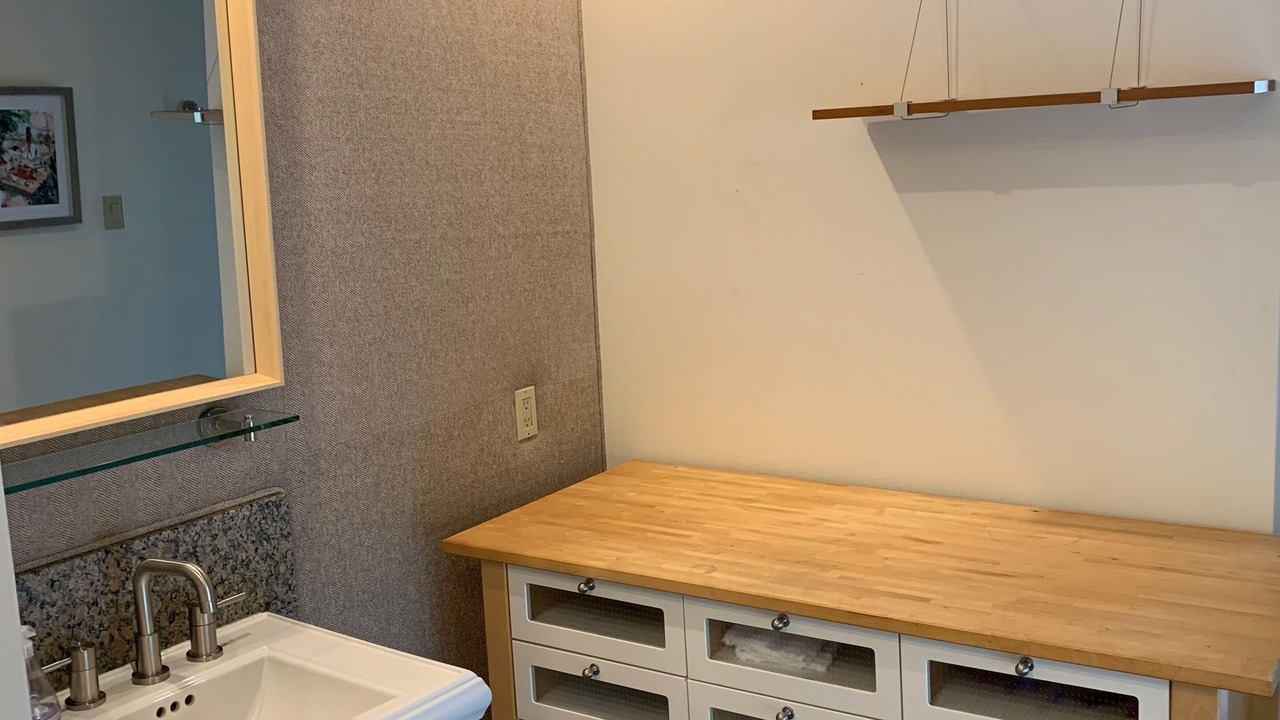 Photo of Bathroom in Westlake Highlands