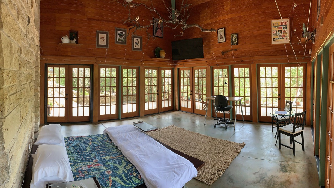 Photo of Bedroom in Westlake Highlands