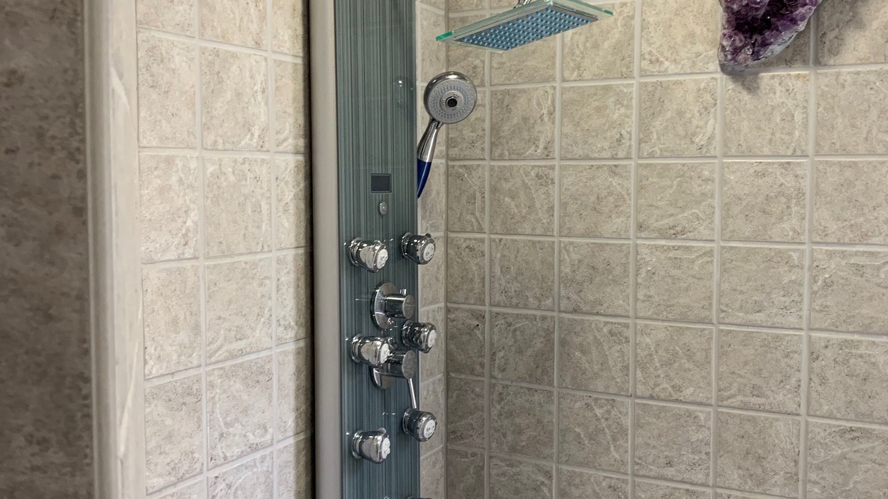 Photo of Bathroom in Westlake Highlands