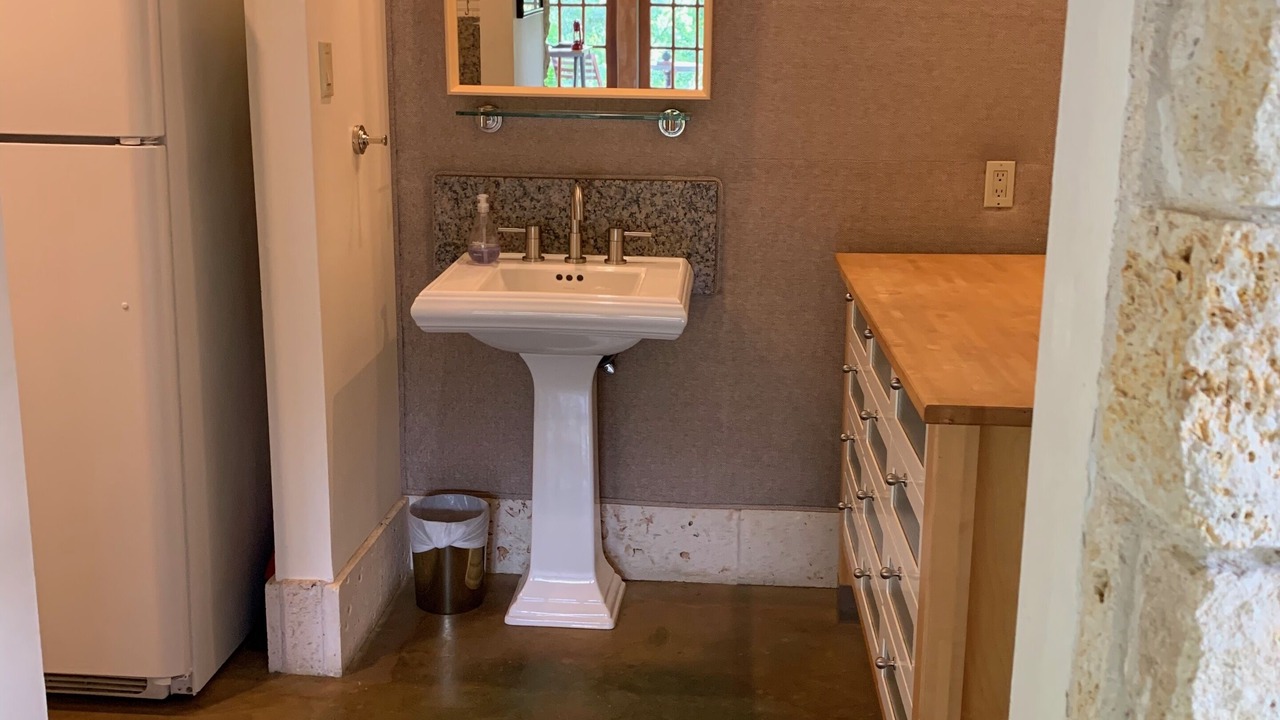 Photo of Bathroom in Westlake Highlands