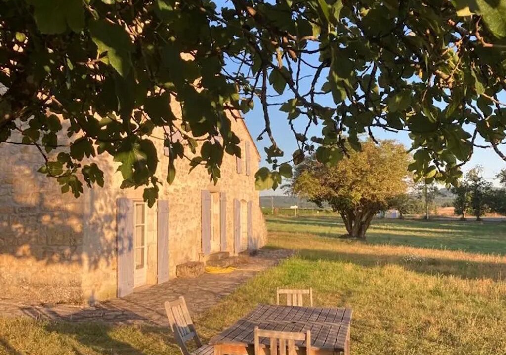 Photo of Outdoor in Loubers