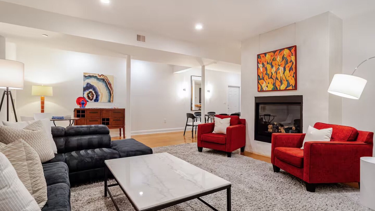 Photo of Livingroom in Bethesda