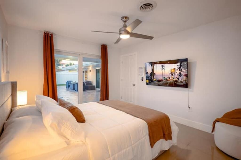 Photo of Bedroom in Imperial Point