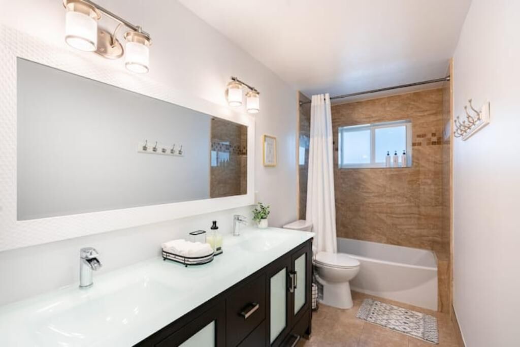 Photo of Bathroom in Imperial Point