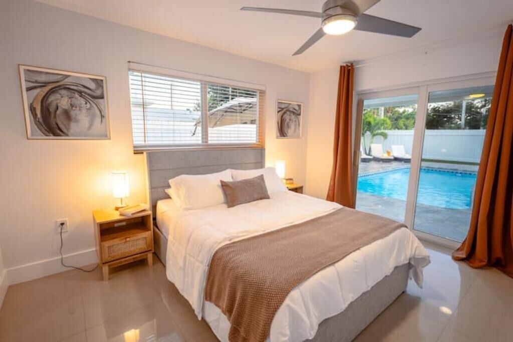 Photo of Bedroom in Imperial Point