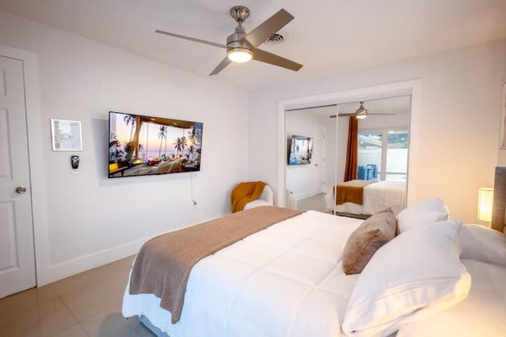 Photo of Bedroom in Imperial Point