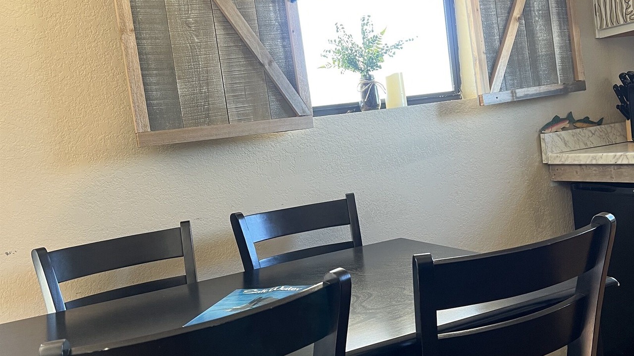Photo of Others in Yantis