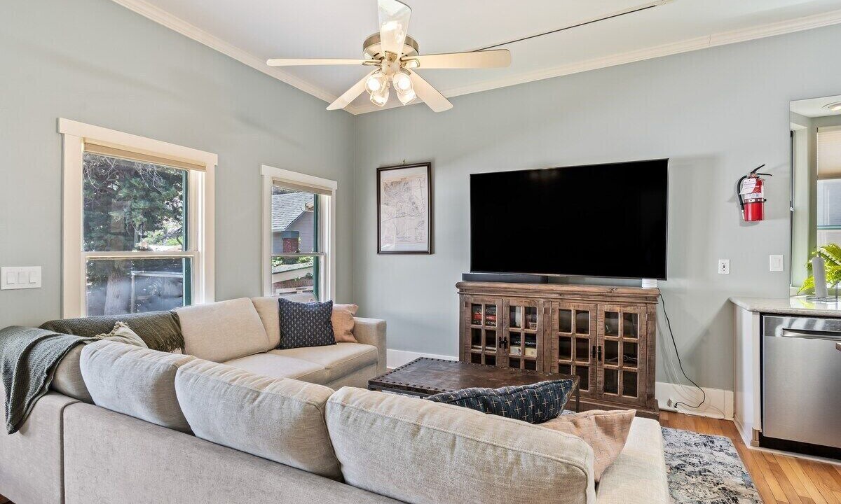 Photo of Livingroom in Bisbee