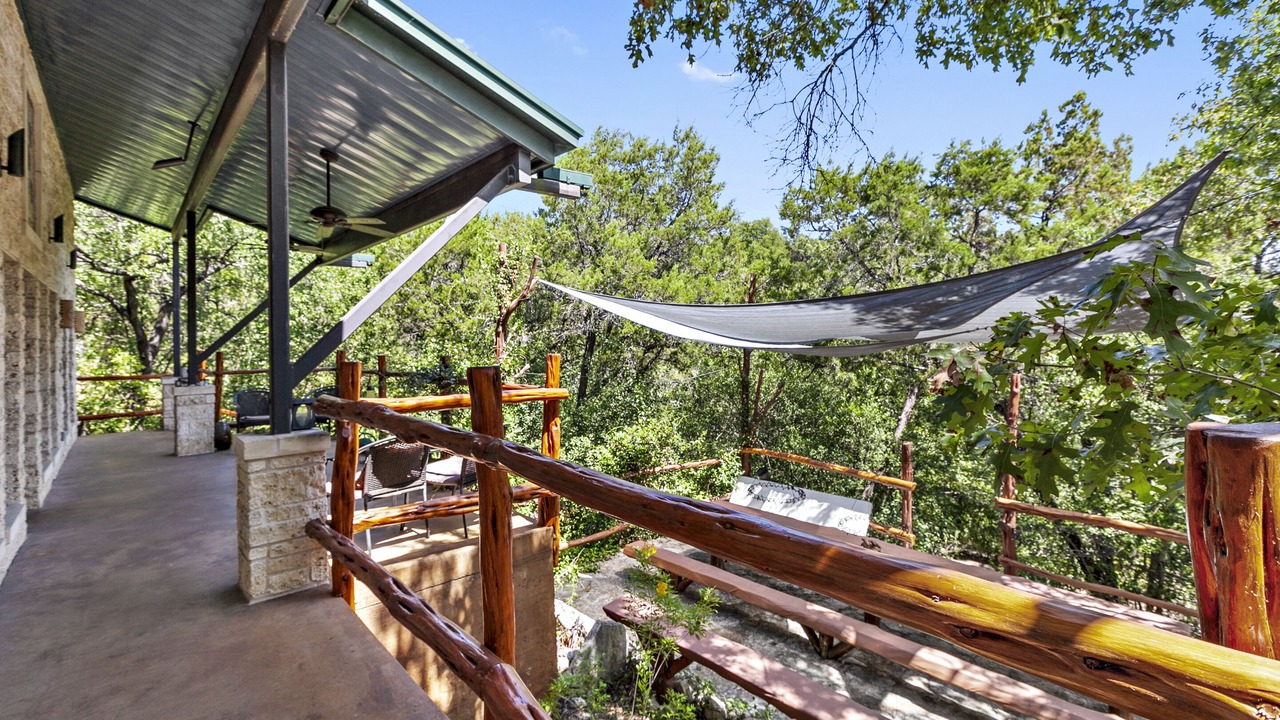 Photo of Patio Balcony in Westlake Highlands