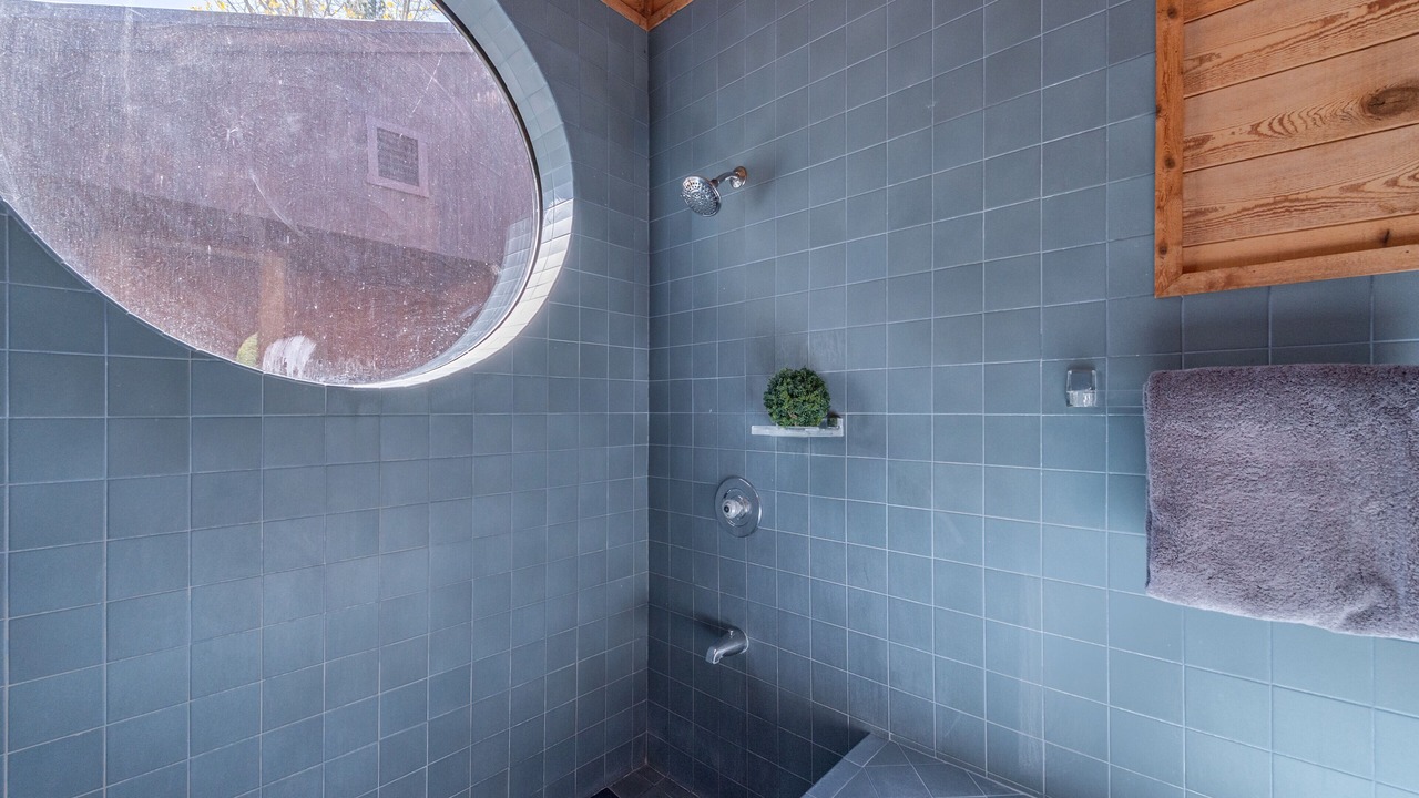 Photo of Bathroom in Alpine Meadows