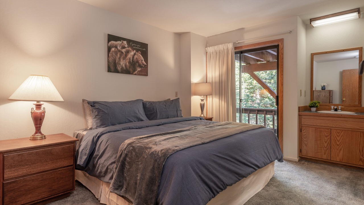 Photo of Bedroom in Alpine Meadows
