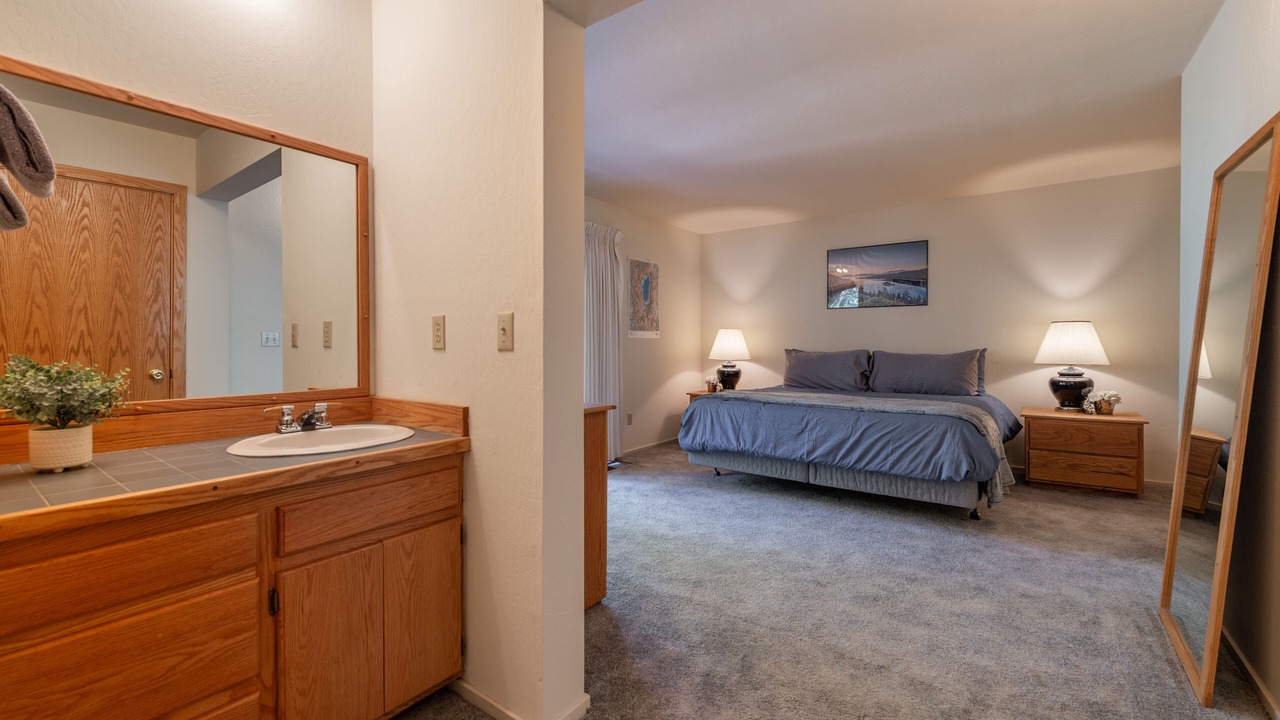 Photo of Bedroom in Alpine Meadows