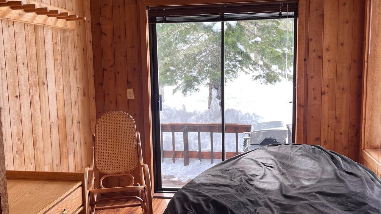 Photo of Bedroom in Alpine Meadows