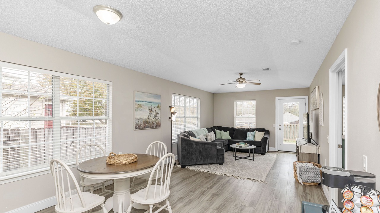 Photo of Livingroom in Florida Panhandle