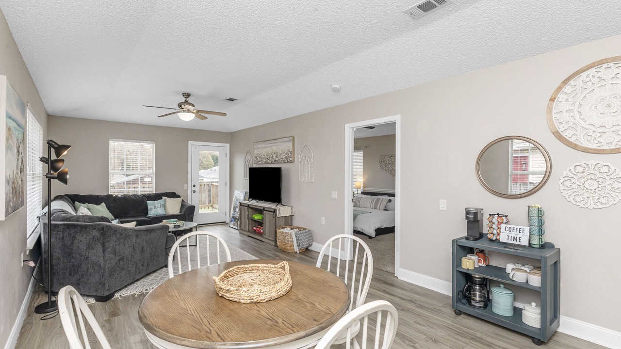 Photo of Livingroom in Florida Panhandle