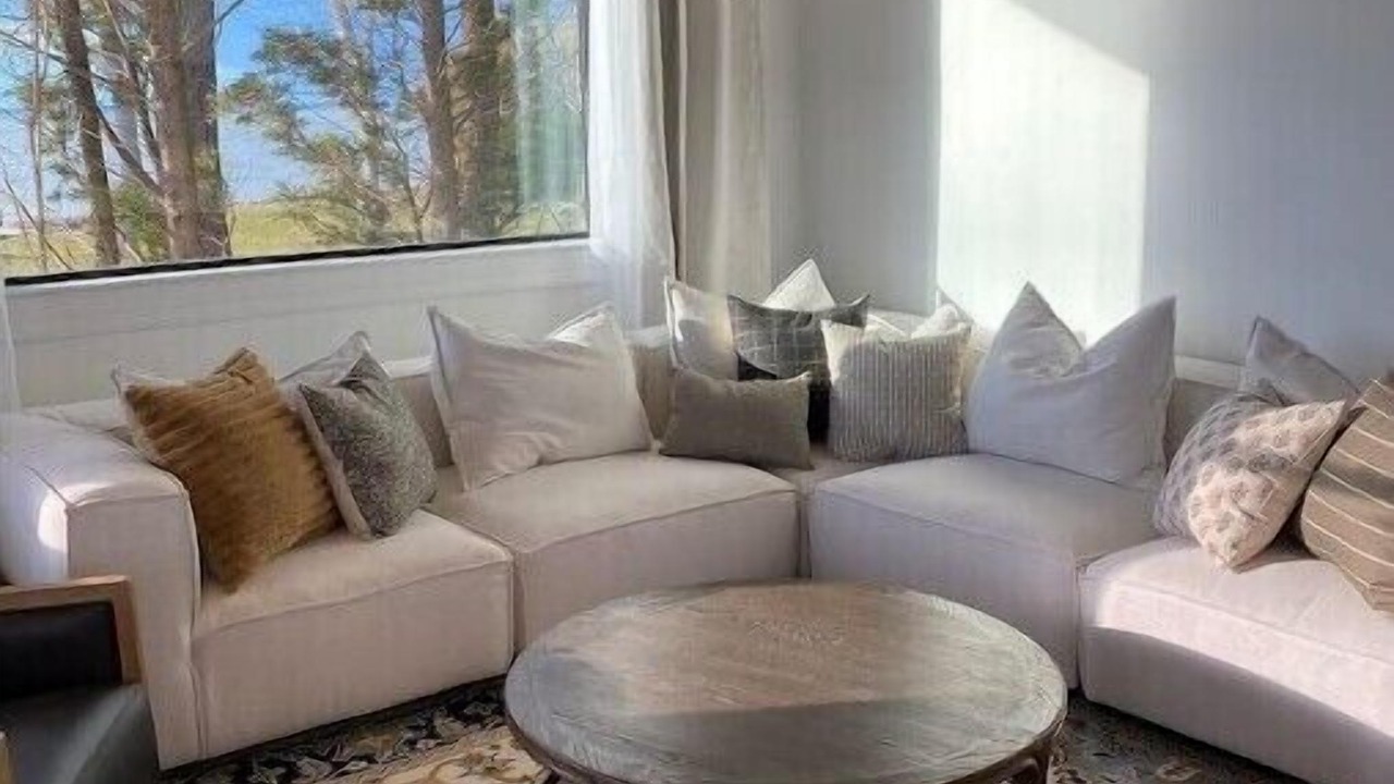 Photo of Livingroom in Lancaster