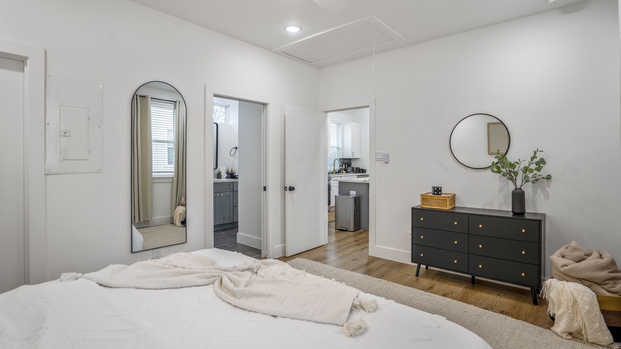 Photo of Bedroom in Greater East End