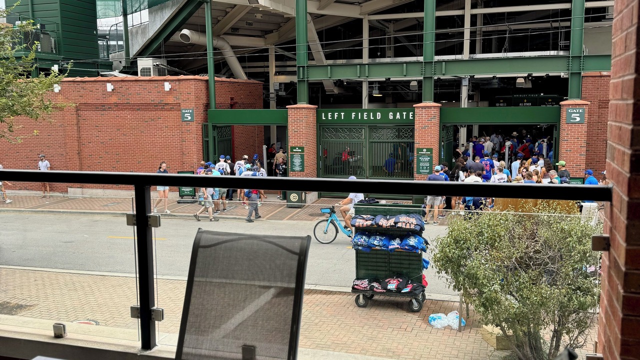 Photo of Outdoor in Wrigleyville
