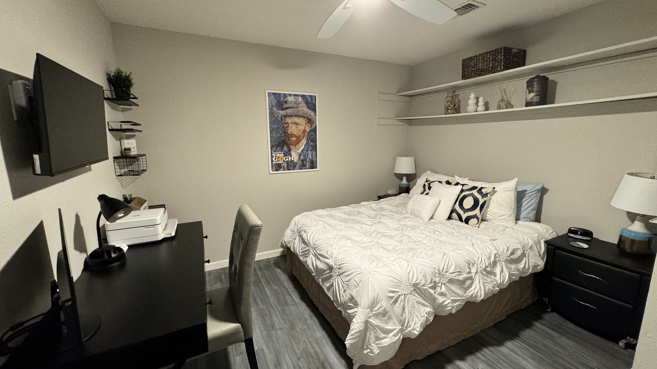 Photo of Bedroom in Southwest Carrollton