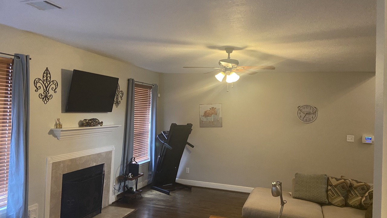 Photo of Livingroom in Heritage Park