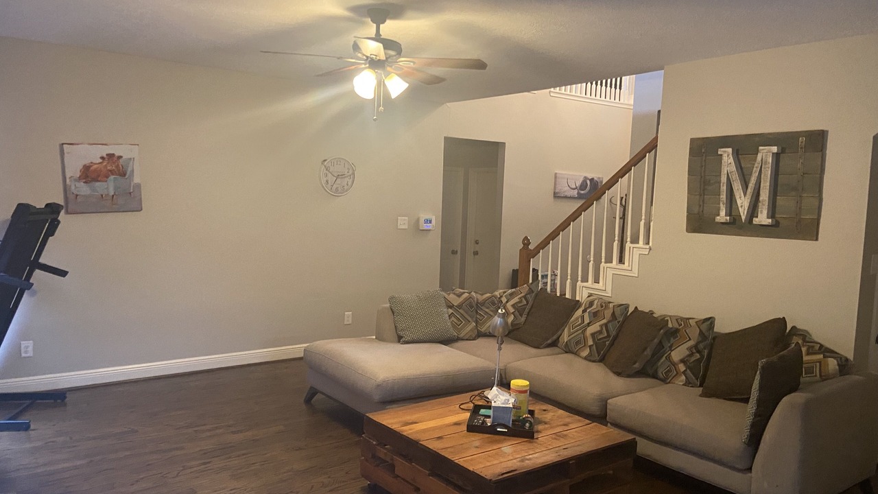 Photo of Livingroom in Heritage Park