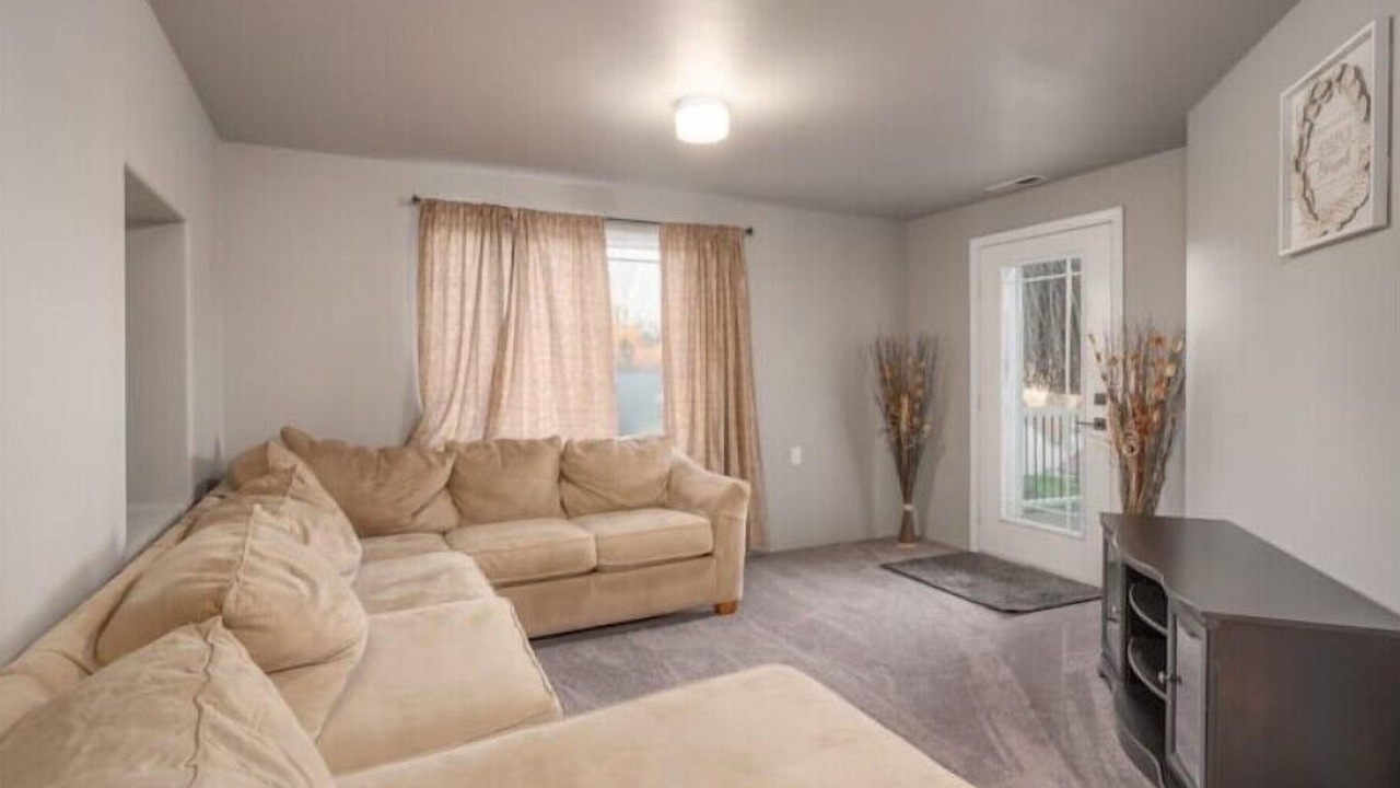 Photo of Bedroom in Green
