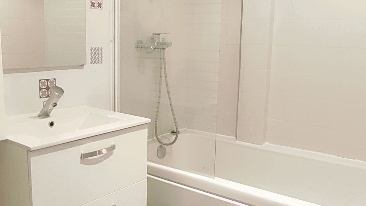 Photo of Bathroom in Aureilhan