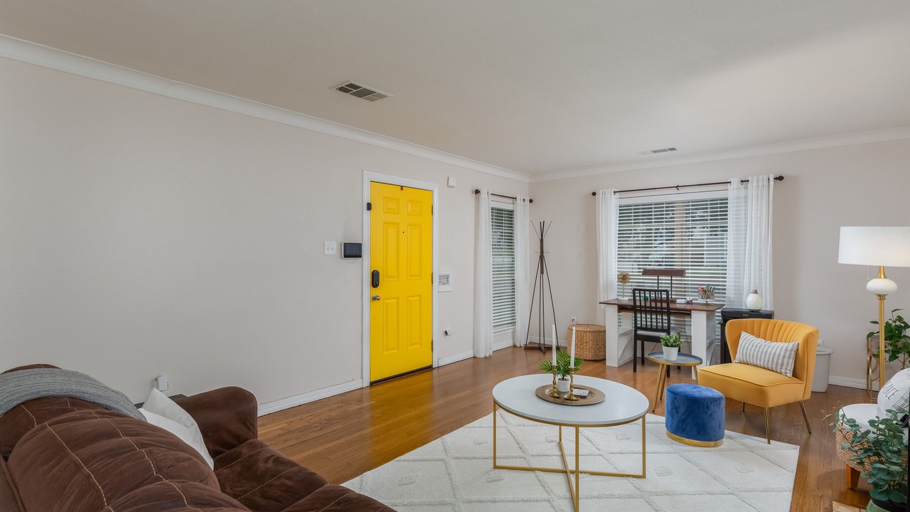 Photo of Livingroom in Arlington Heights