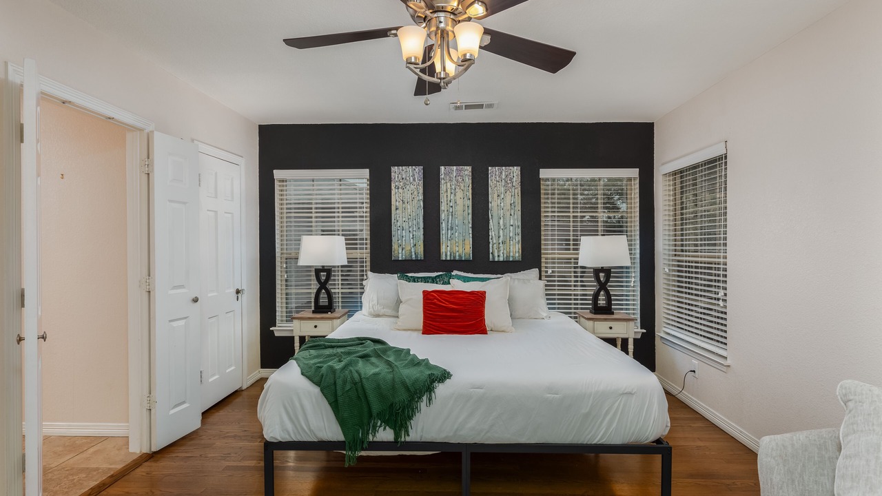 Photo of Bedroom in Arlington Heights