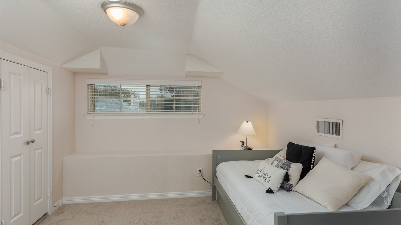 Photo of Bedroom in Arlington Heights